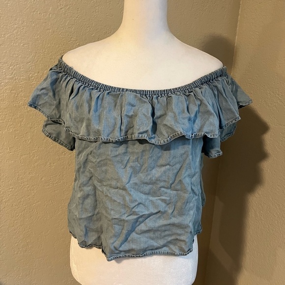 Jean Off The Shoulder Blouse - Picture 3 of 5